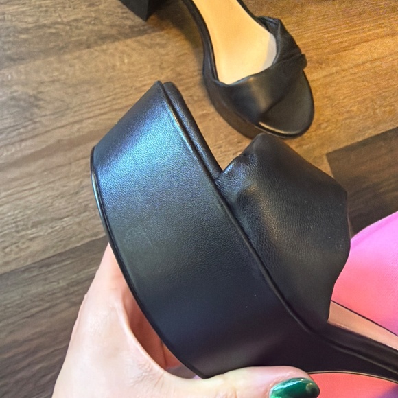 Amazon.com | Stuart Weitzman, Women, Dayna Platform Sandal  Stuart Weitzman Black Platform Sandals